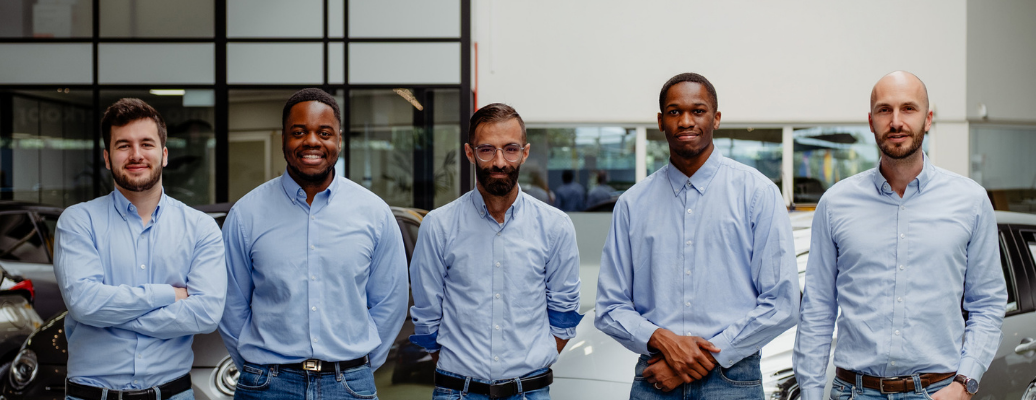 Het verkoop op afstand-team van Cardoen